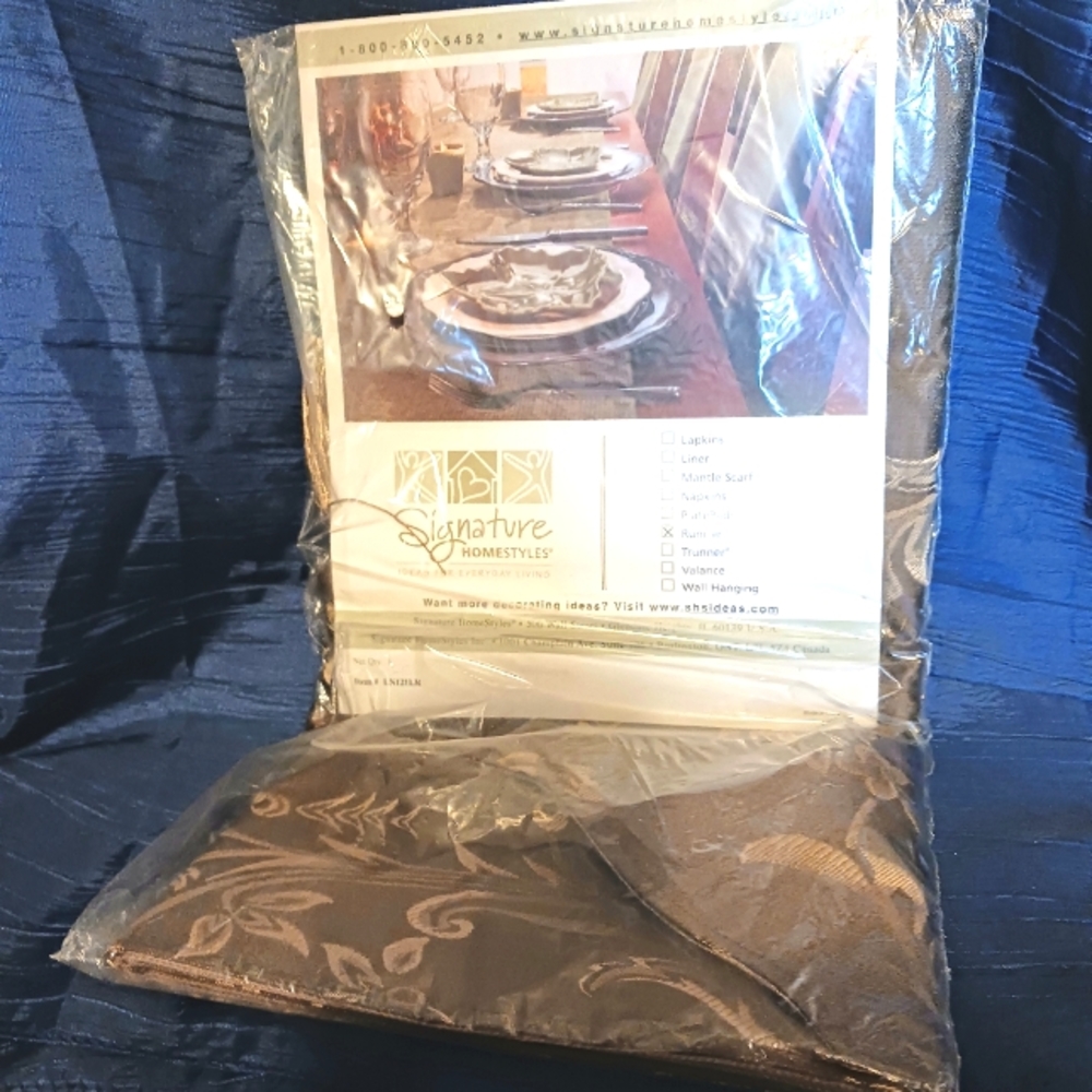 Signature HomeStyles Brown Table Runner NWT